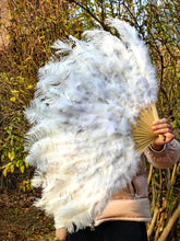 Load image into Gallery viewer, 20X36inch Large White Ostrich Feather Fan Burlesque Dance feather fan Bridal Bouquet