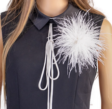 Load image into Gallery viewer, 1 PCS Antique Off White Ostrich Feathers hair clip pin, Art Deco Dress Clip, Bridal, Wedding, Various Styles