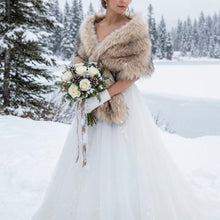 Load image into Gallery viewer, Champagne faux fur wrap with black tips, luxurious stole for weddings, formal events and evening gowns