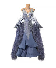 Load image into Gallery viewer, dark grey ostrich feather boa