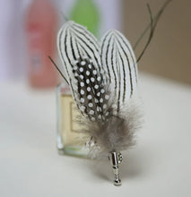 Load image into Gallery viewer, Spotted feather boutonniere for groom, elegant lapel pin for wedding and party suits