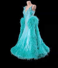 Load image into Gallery viewer, Turquoise feather boa