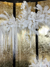 Load image into Gallery viewer, White ostrich feathers for wedding centerpieces, elegant fluffy plumes for event decor and floral arrangements