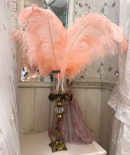 Load image into Gallery viewer, 100 Blush Pink Ostrich feathers for wedding centerpiece - Dancefeather
