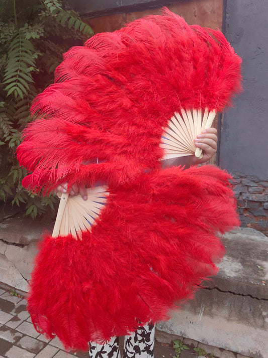 How to Choose the Perfect Burlesque Feather Fan: The Ultimate Guide for Professional Dancers