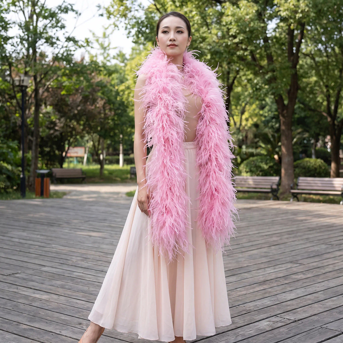 Deluxe Ostrich Feather Boa, 2 Yards Extra Thick Fluffy Feather Scarf for Bridal, Stage Performance, Burlesque & Event Accessories