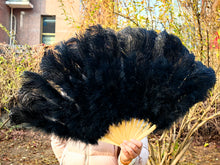 Load image into Gallery viewer, 90X50CM Large Black Ostrich Feather Fan Burlesque Dance feather fan Bridal Bouquet
