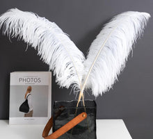 Load image into Gallery viewer, 100 White Ostrich feathers for wedding centerpiece
