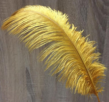 Load image into Gallery viewer, 100 Gold Ostrich feathers for wedding centerpiece
