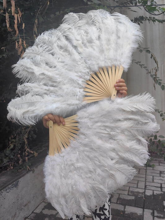Classic white ostrich feather fan, elegant fan for formal galas, weddings and performances