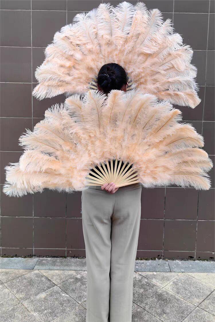 Light pink ostrich feather fan, fluffy handheld fan for performances, burlesque shows and themed parties