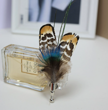 Load image into Gallery viewer, Peacock feather boutonniere for groom, unique lapel pin for wedding and prom suits
