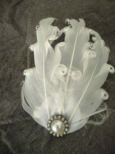Load image into Gallery viewer, white feather hair pin, showcasing soft feathers and pearl accent for formal events
