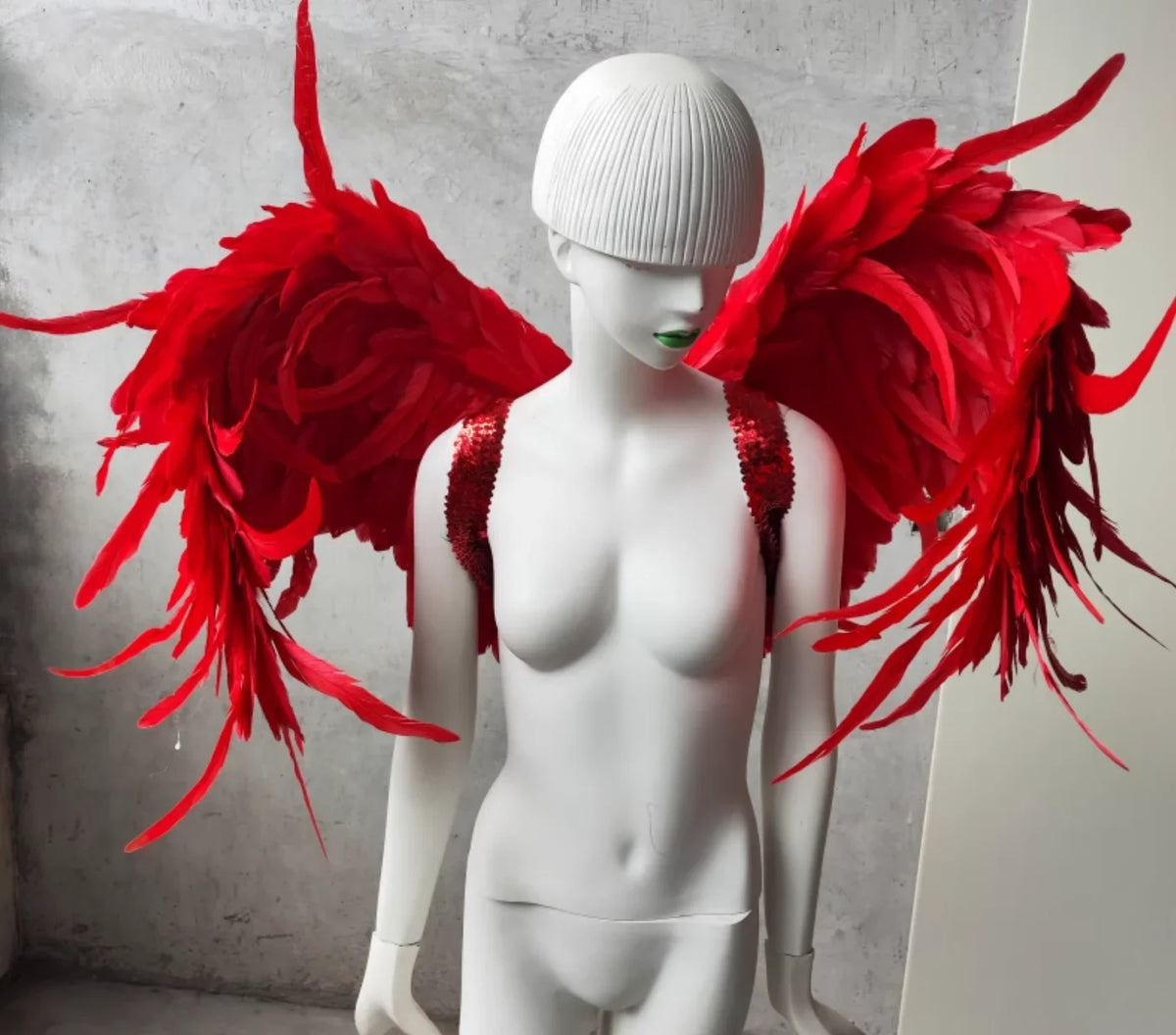 Wide-spread red feather devil wings, statement costume prop for photoshoots, cosplay and festivals