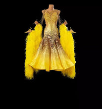 Load image into Gallery viewer, Yellow Ostrich Feather Boas Wrap Perfect for Gatsby Party, Halloween Costume, and Burlesque Performance

