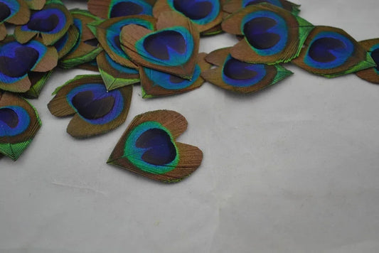 100 10-12inch Heart shape  Peacock Feathers for wedding centerpiece - Dancefeather