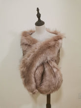 Load image into Gallery viewer, bridal wedding faux fur wrap shawl stole shrug 
